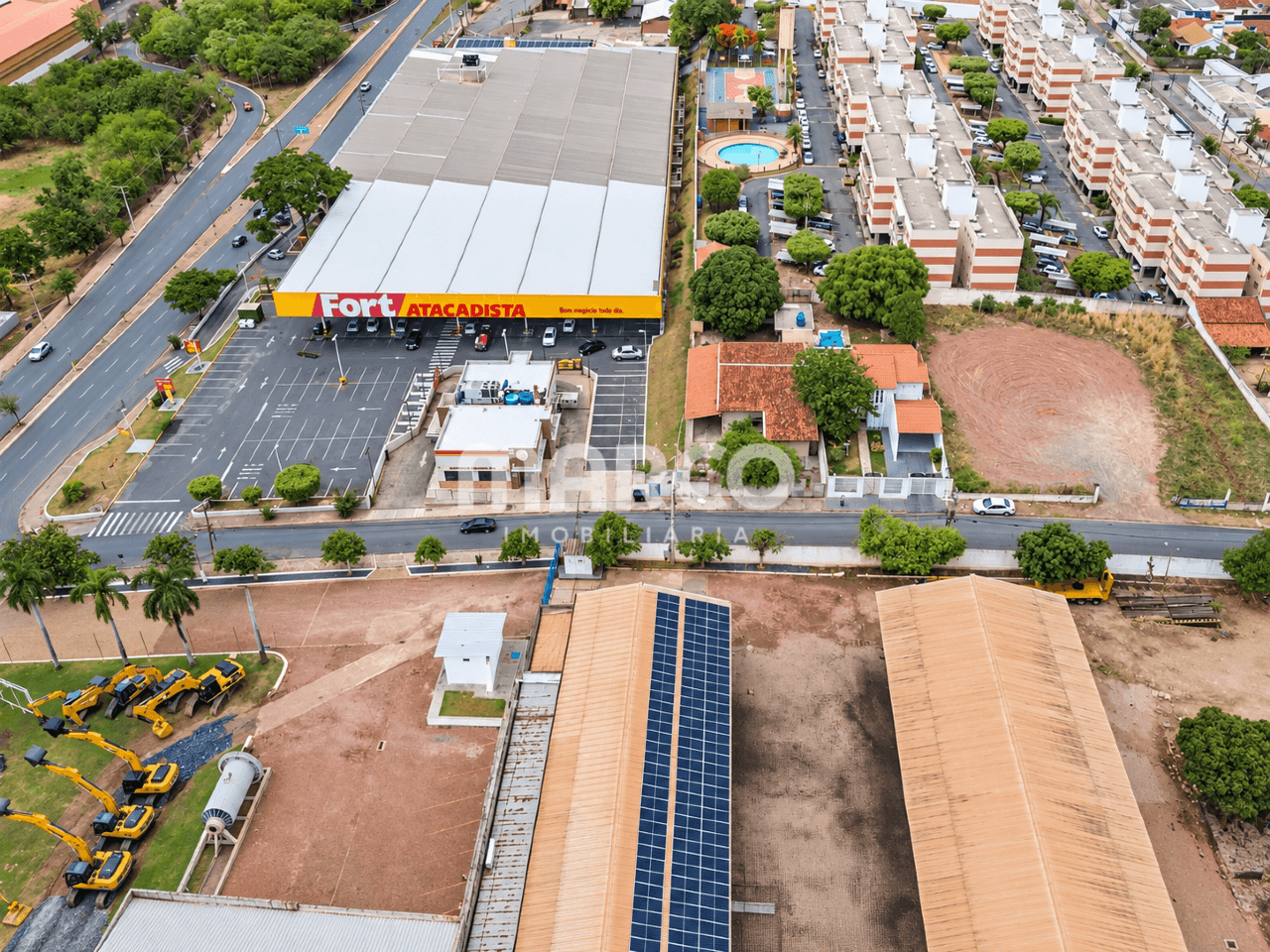 Casa l 700 m² l Areão l Cuiabá - MT — foto 3